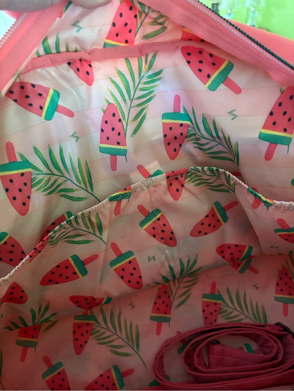 Lug Pontoon watermelon Quilted Tote Bag with crossbody strap - Picture 6 of 6